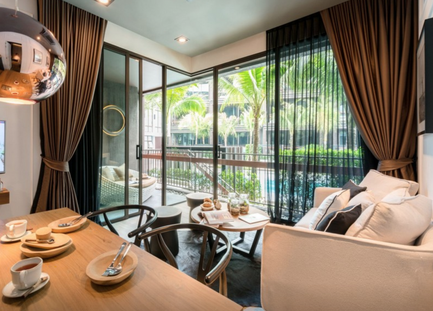 Property image - full photo 2