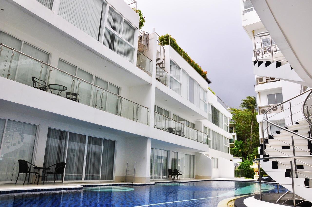 Property image - full photo 5