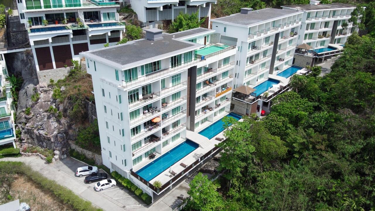 Property image - full photo 3