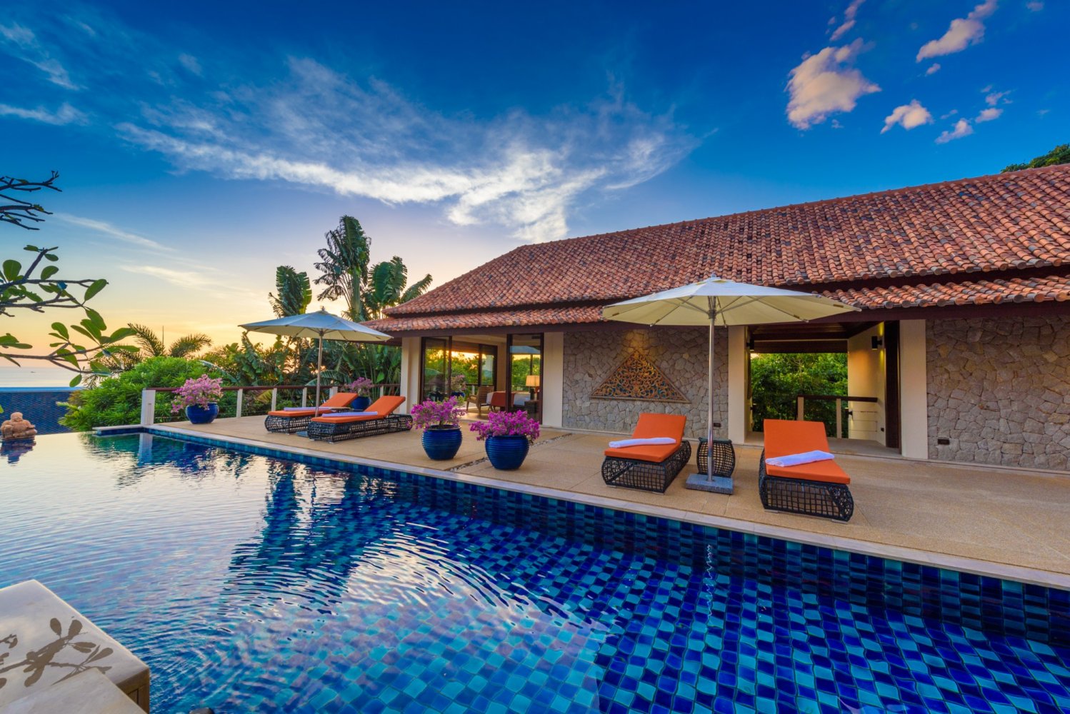 Property image - full photo 4