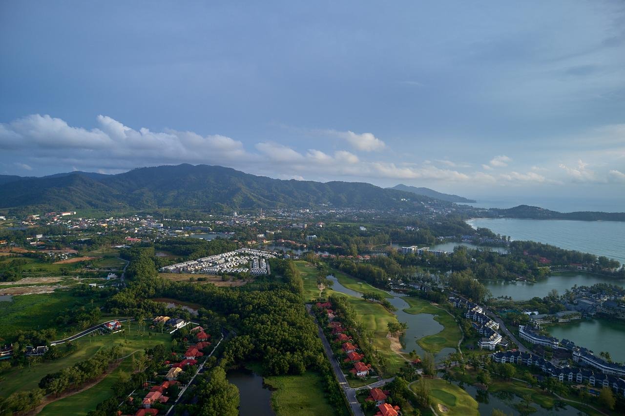 Property image - full photo 2