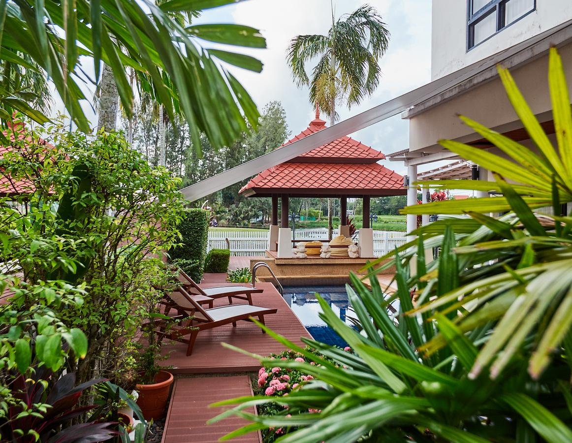 Property image - full photo 5
