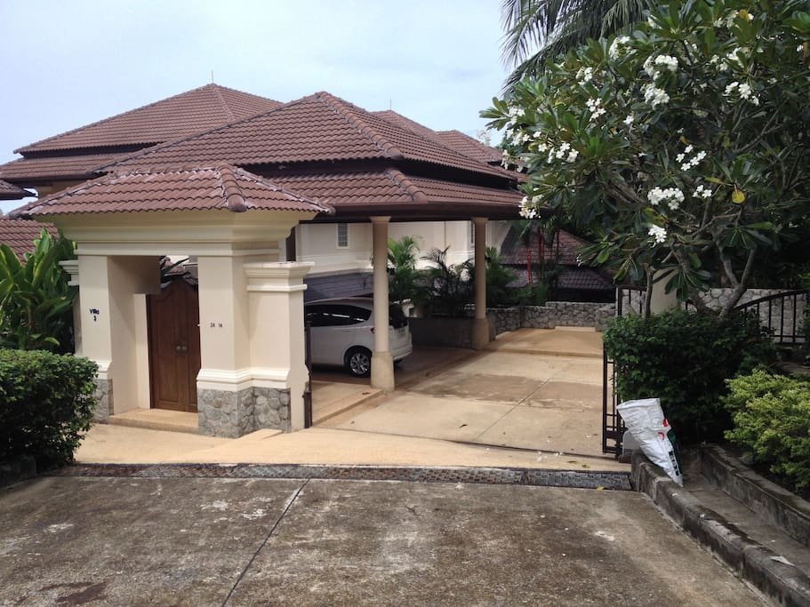 Property image - full photo 4