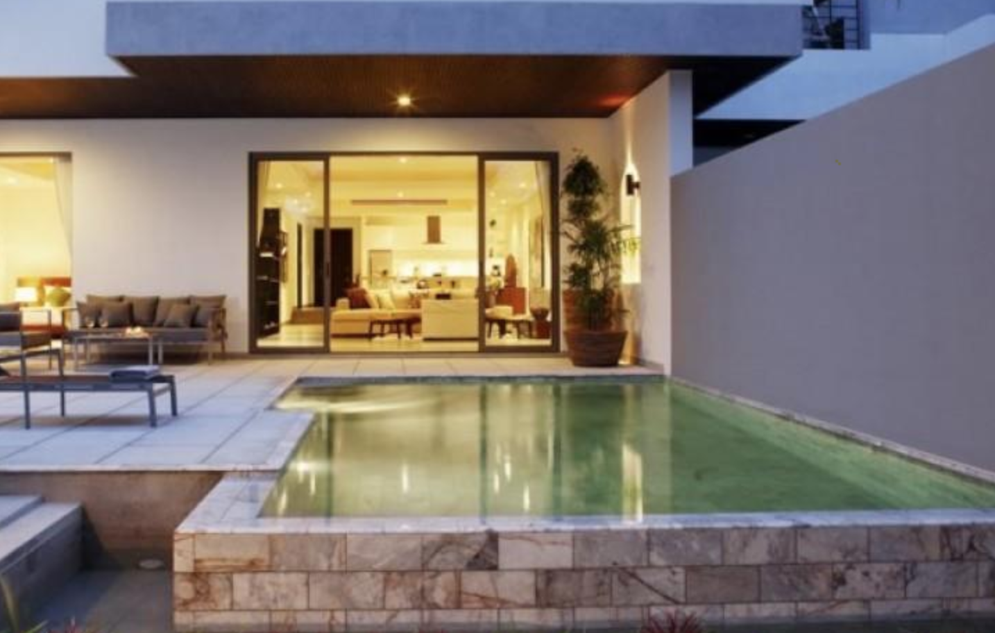 Property image - full photo 4