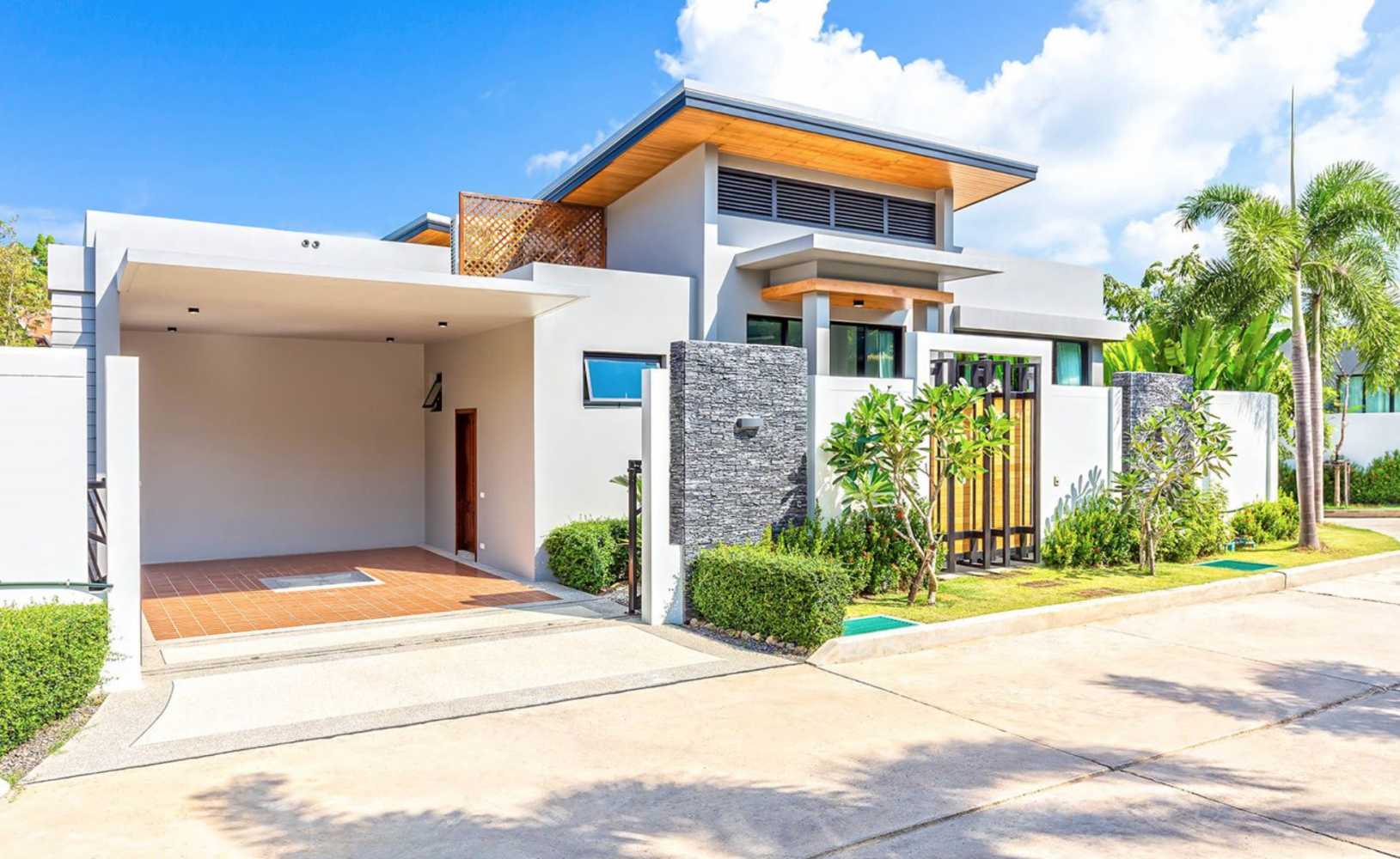 Property image - full photo 1