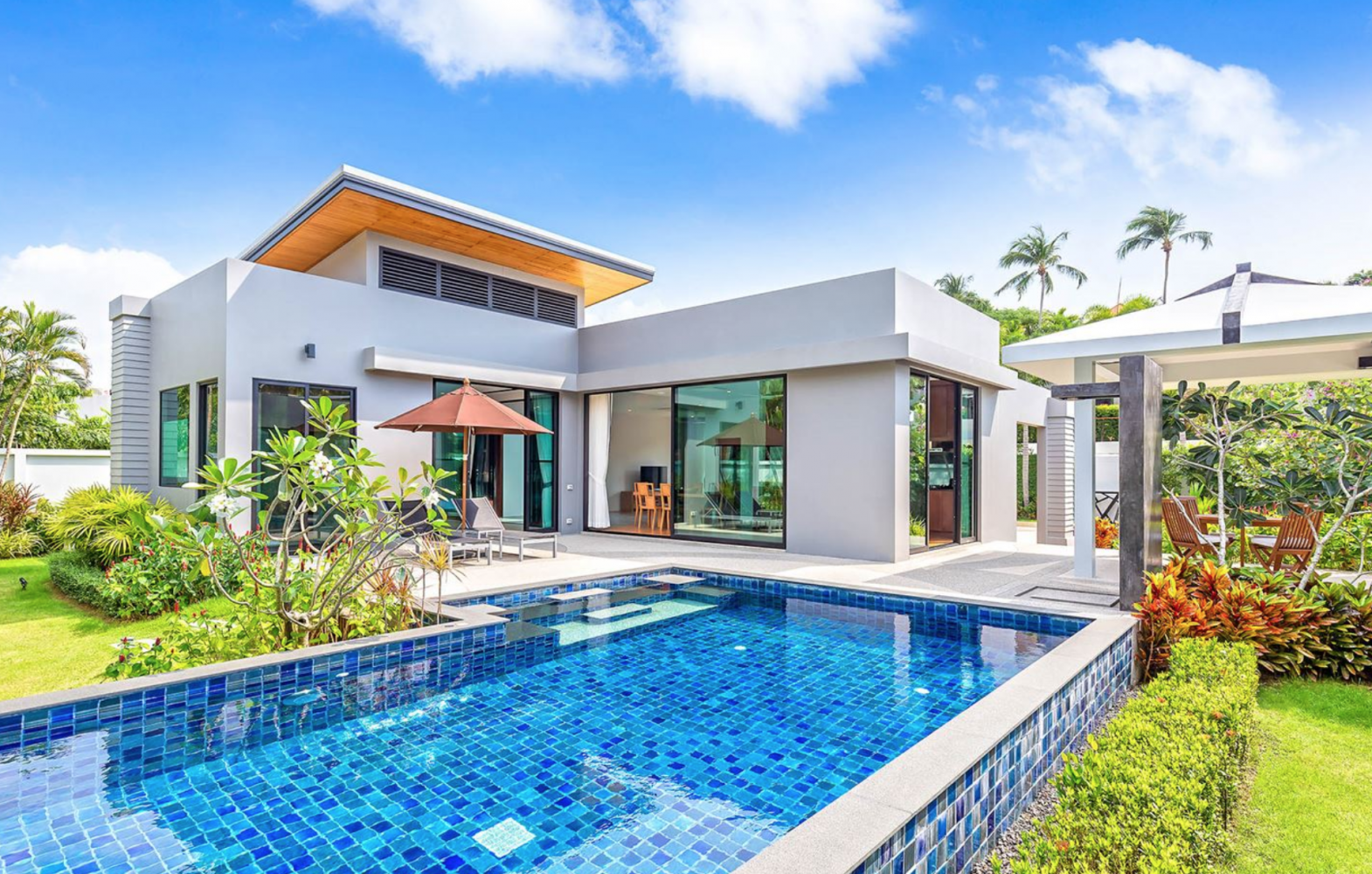Property image - full photo 3