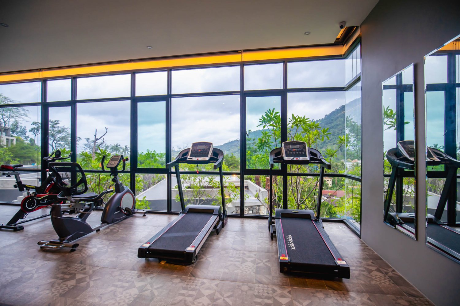 Property image - full photo 8