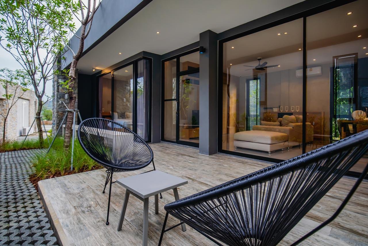 Property image - full photo 9