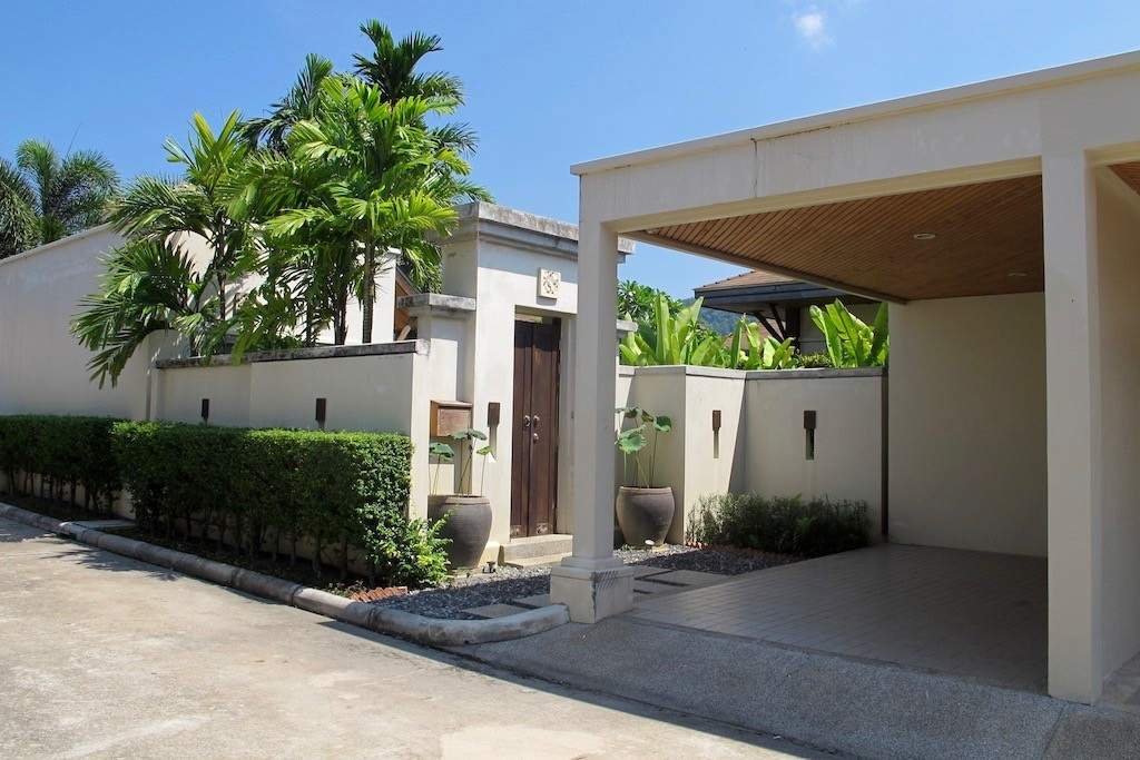 Property image - full photo 3