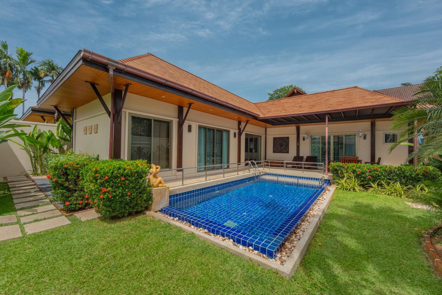 Property image - full photo 1