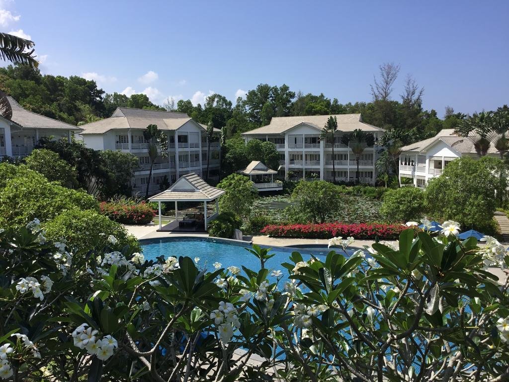 Property image - full photo 8