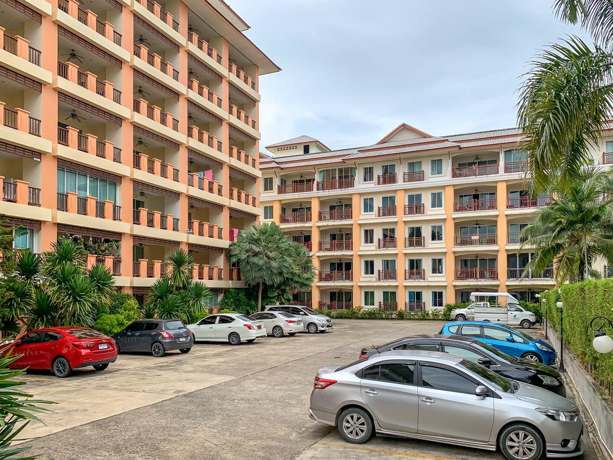 Property image - full photo 2