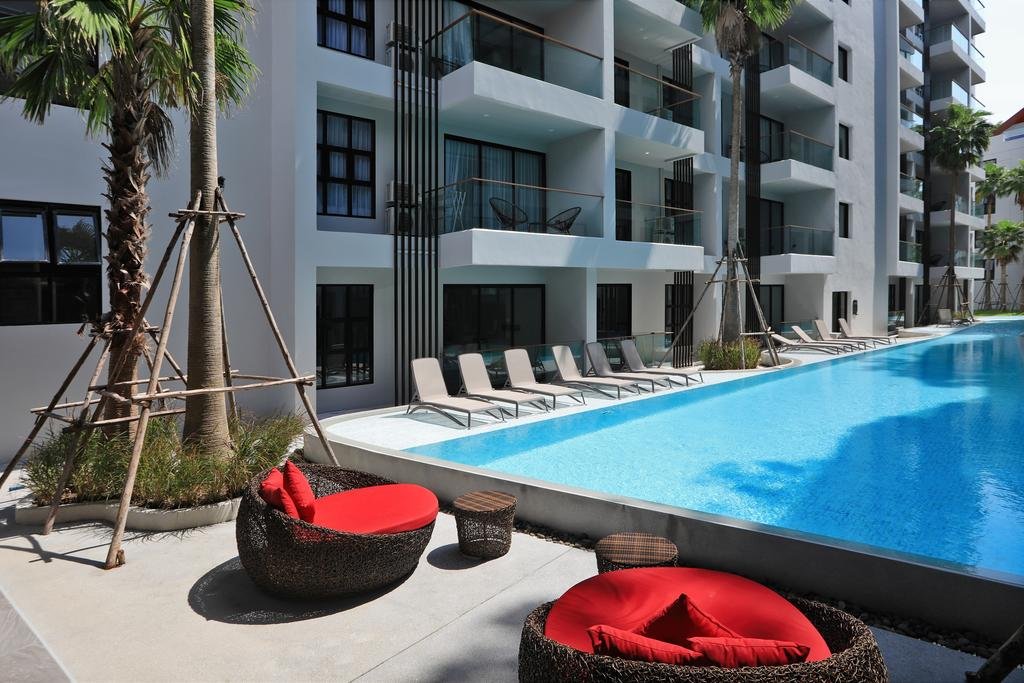 Property image - full photo 5
