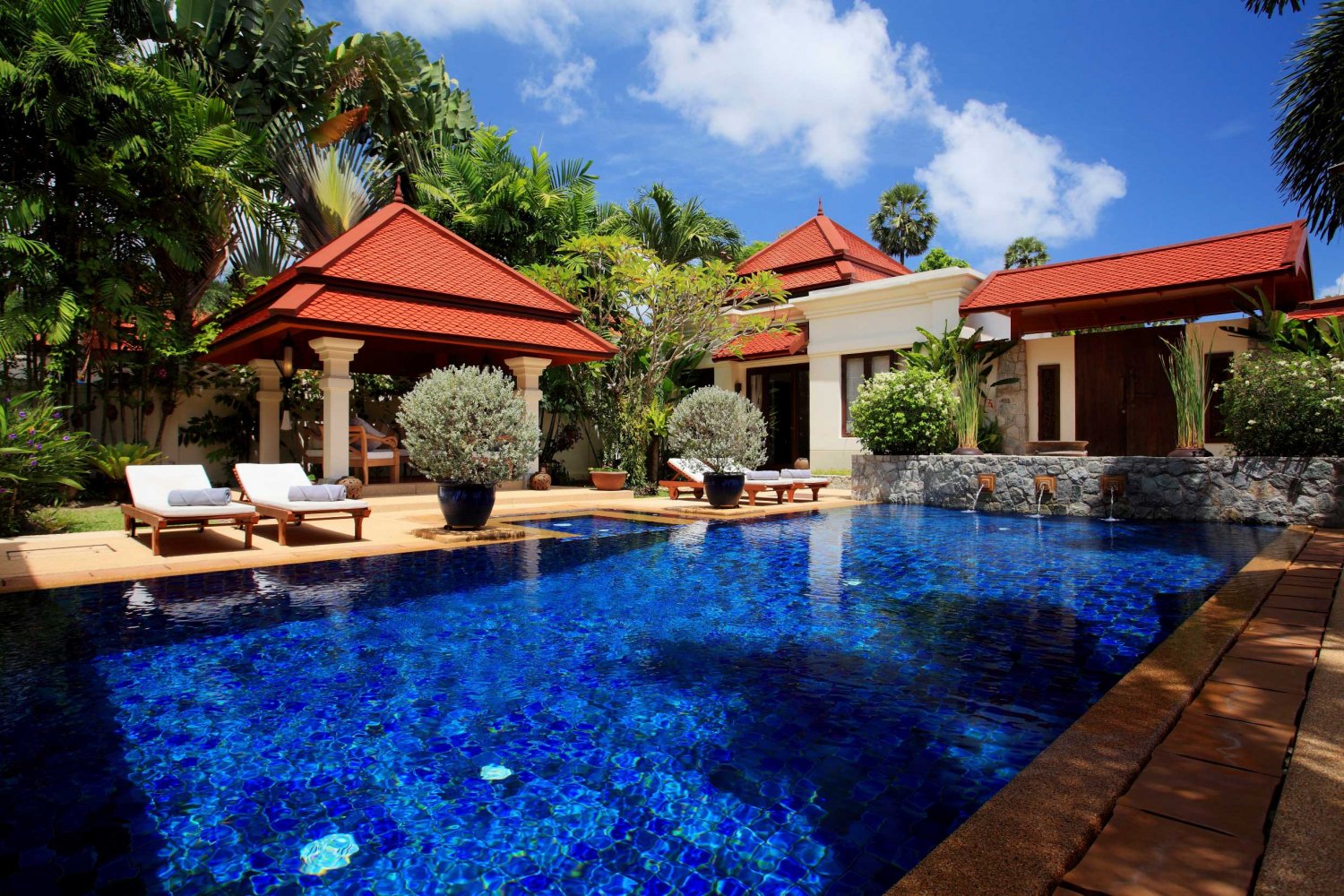 Property image - full photo 4