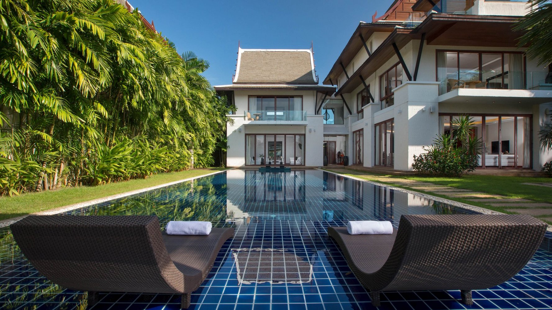 Property image - full photo 2