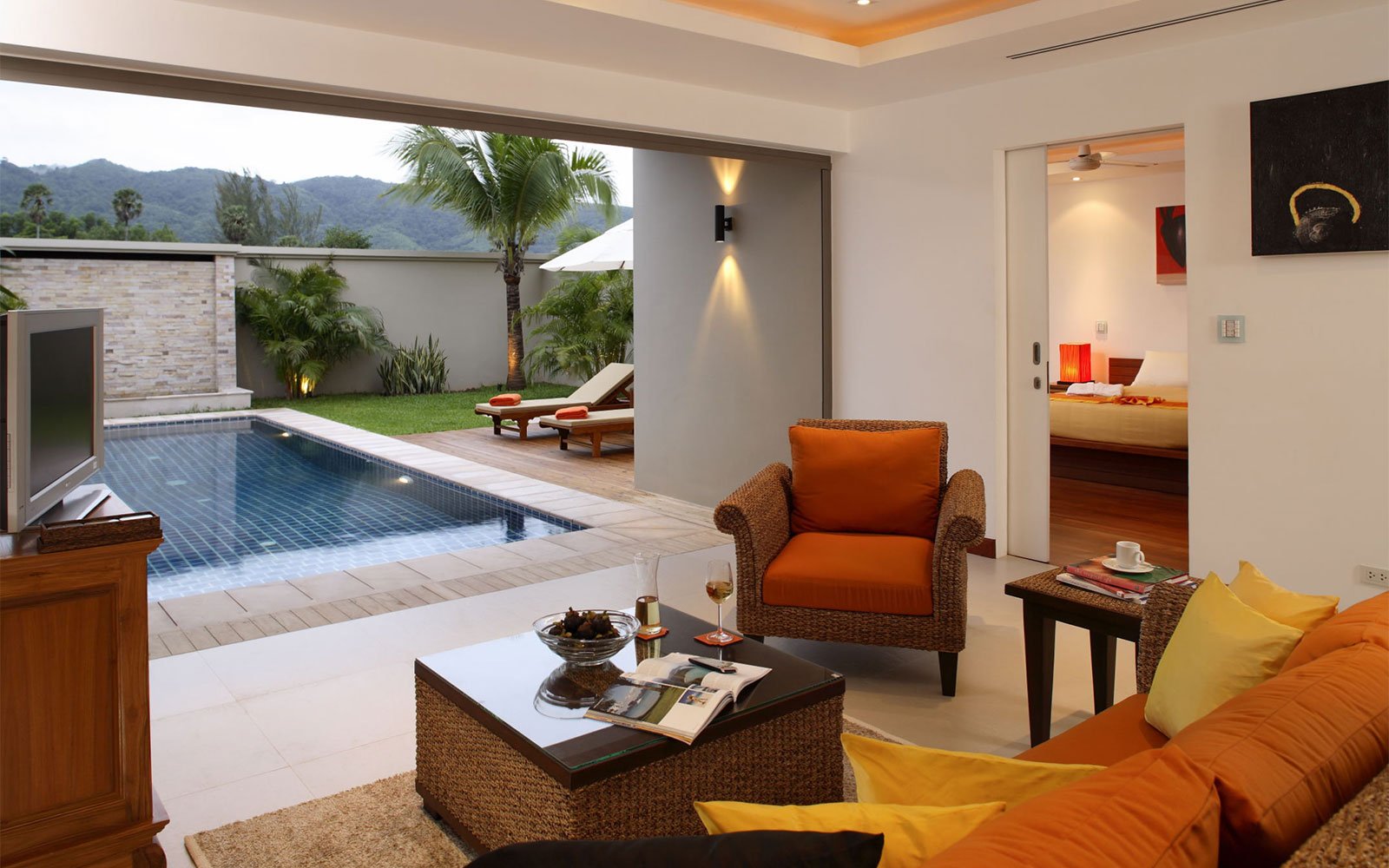 Property image - full photo 3