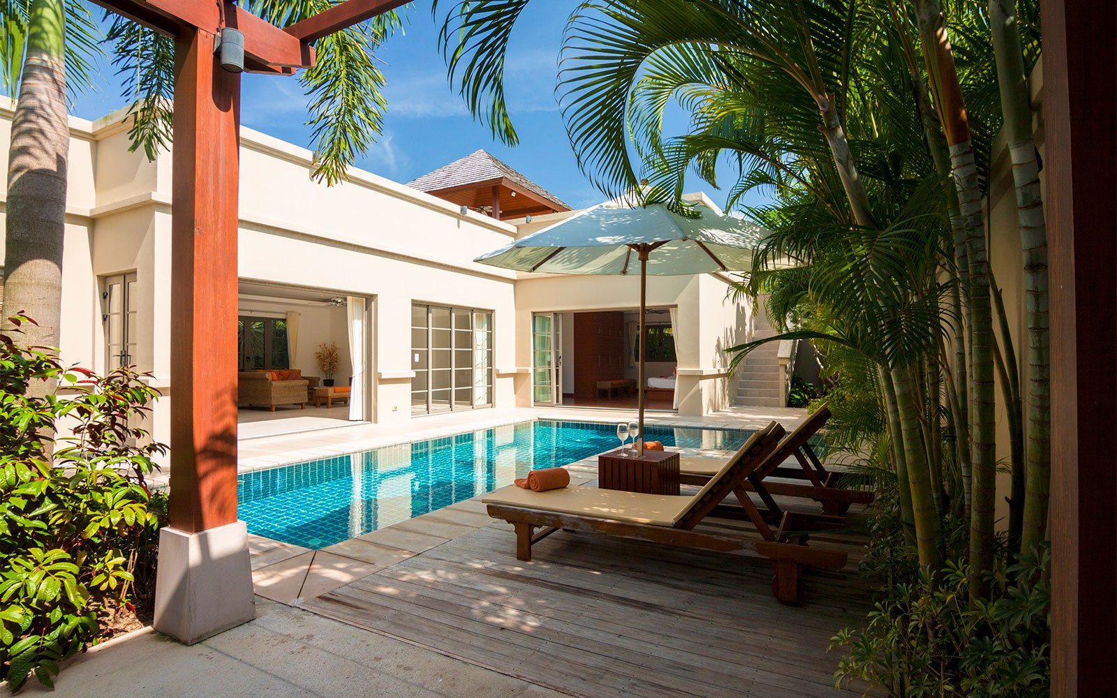 Property image - full photo 2