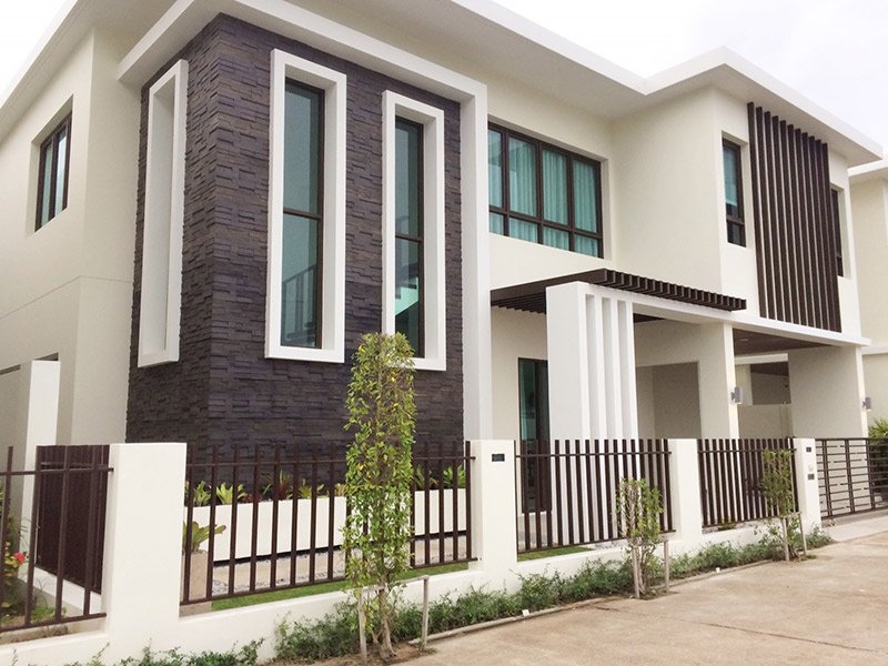 Property image - full photo 11