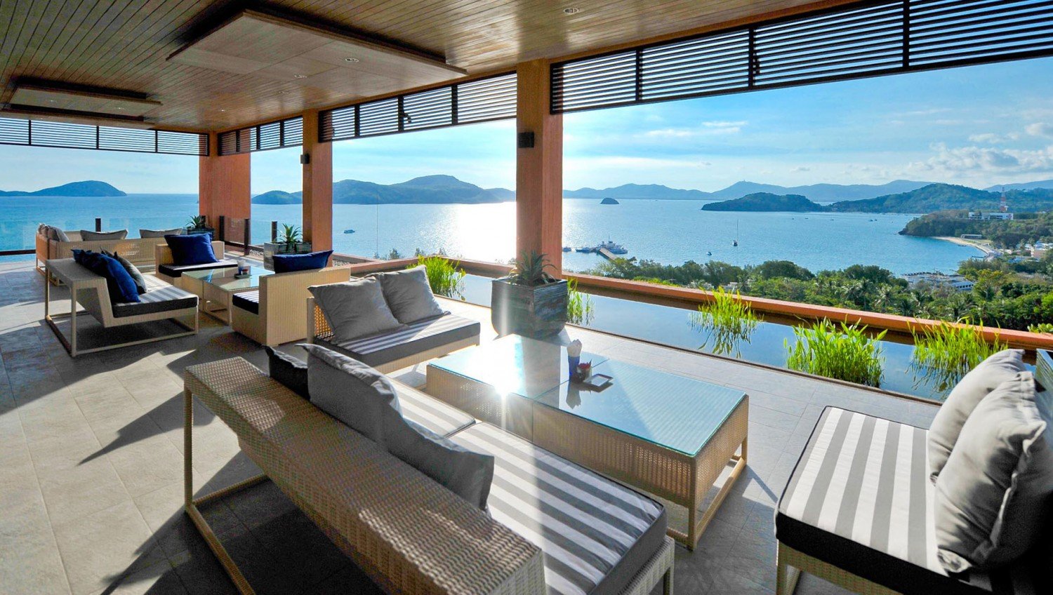 Property image - full photo 3