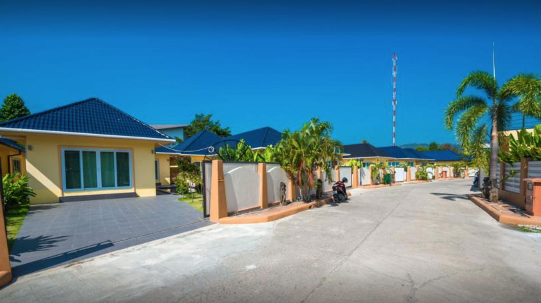Property image - full photo 2