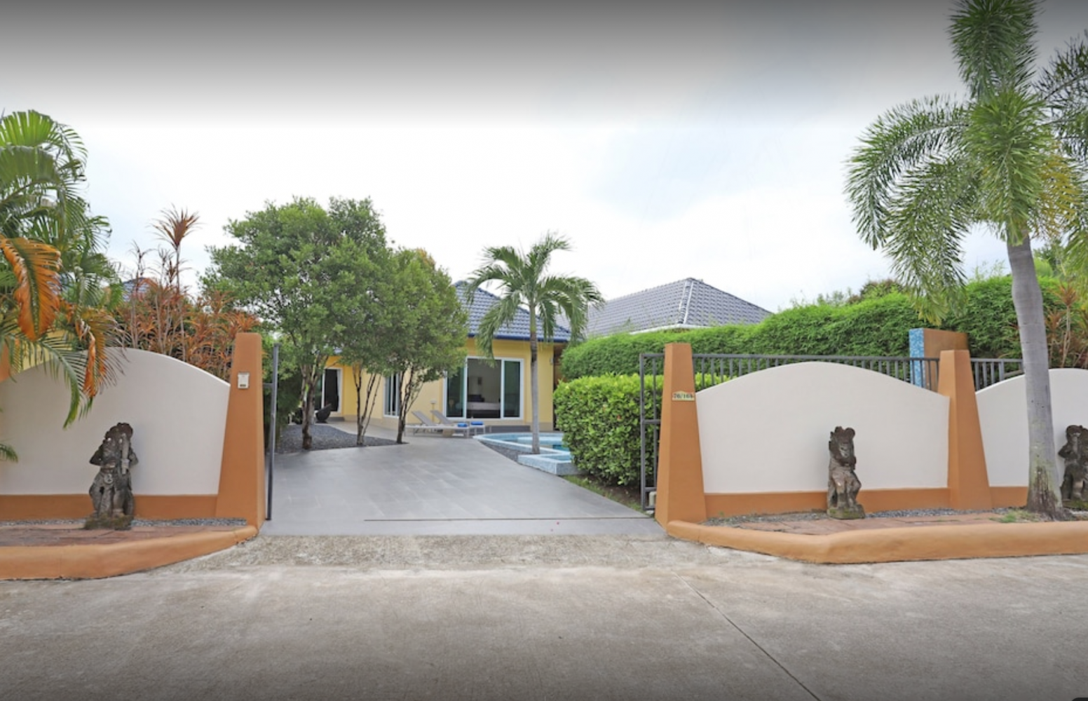 Property image - full photo 4