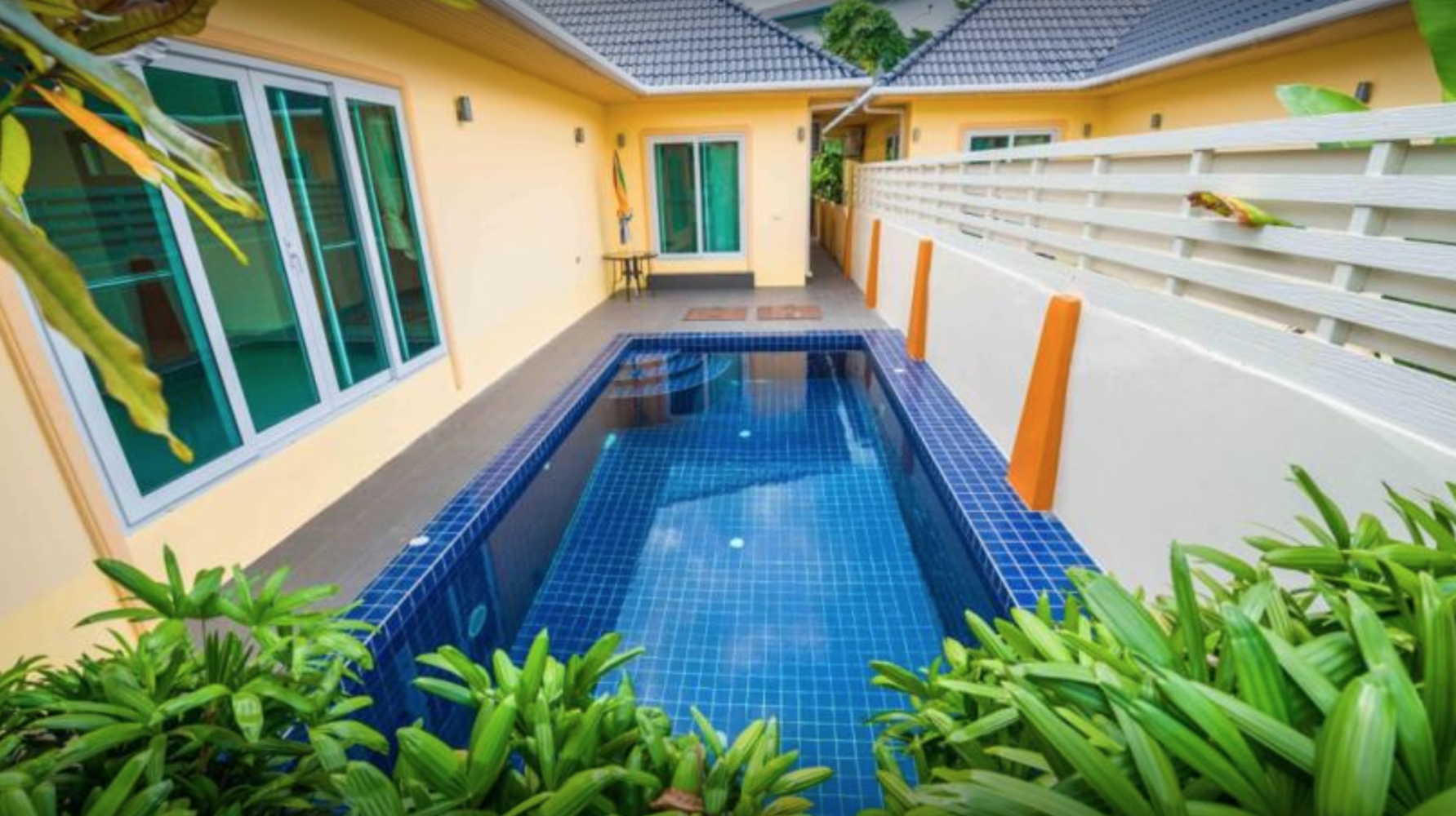 Property image - full photo 5