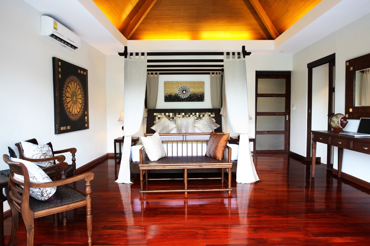 Property image - full photo 9