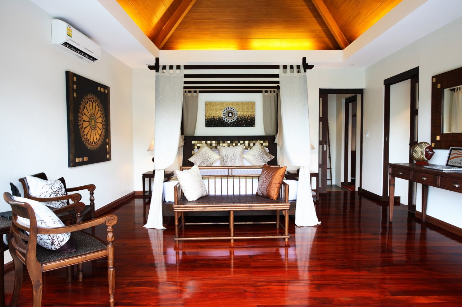 Property image - full photo 16