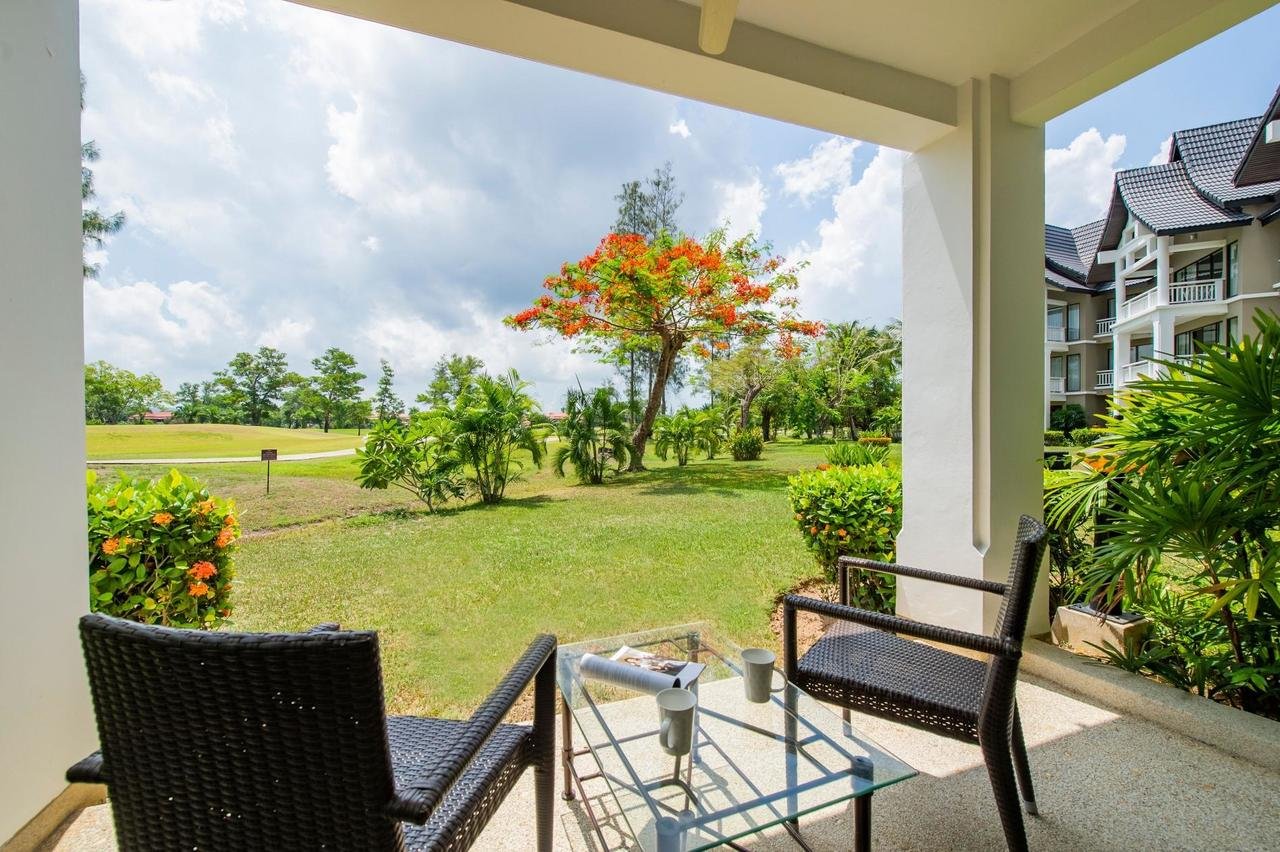 Property image - full photo 4