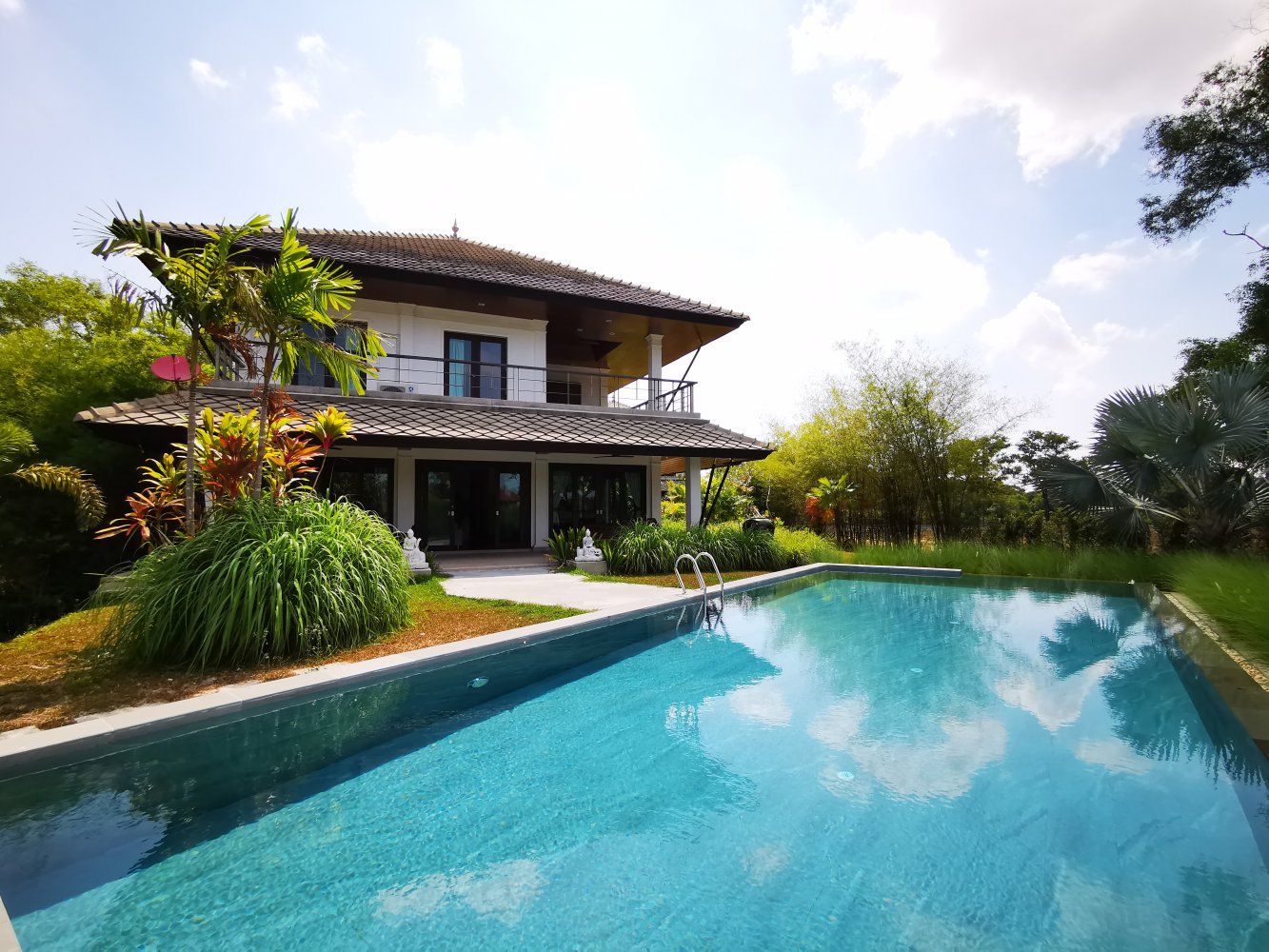 Property image - full photo 1