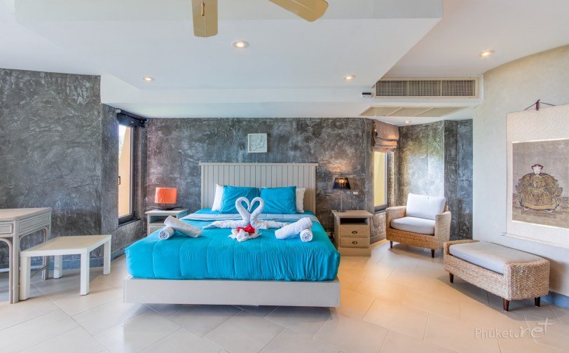 Property image - full photo 11