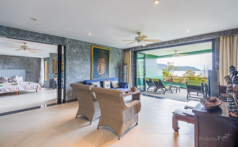 Property image - full photo 2