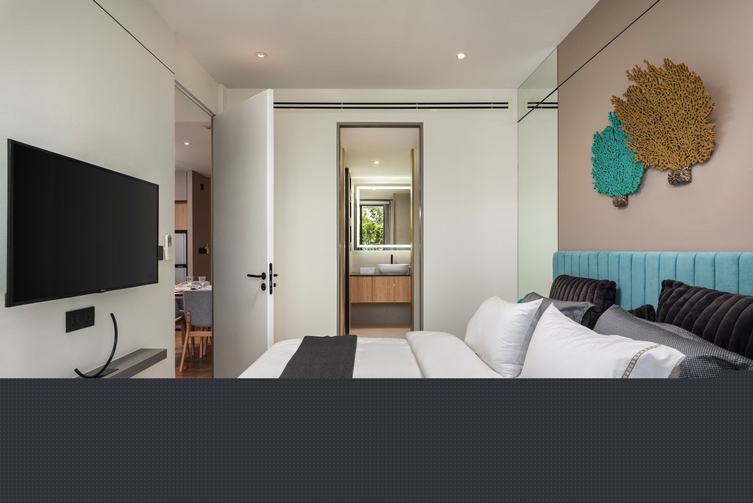 Property image - full photo 45