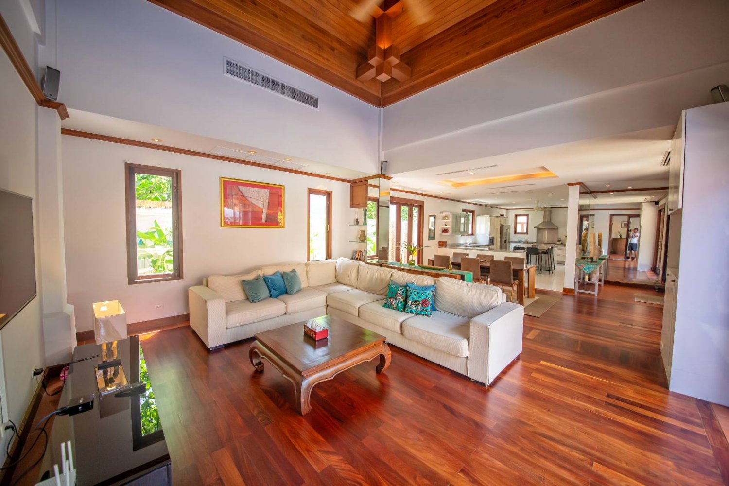 Property image - full photo 4