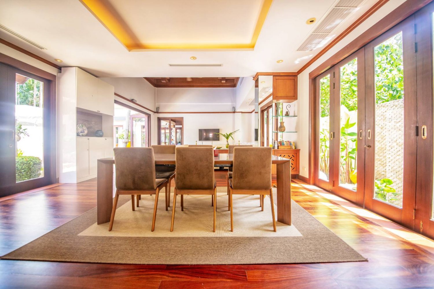 Property image - full photo 15