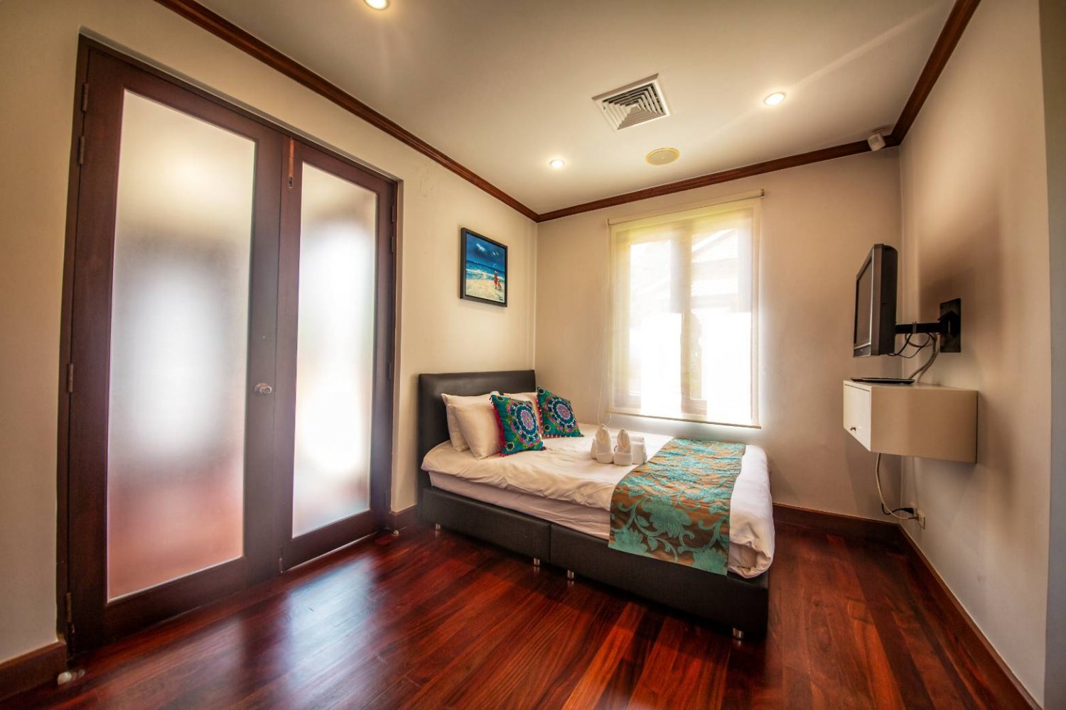 Property image - full photo 24