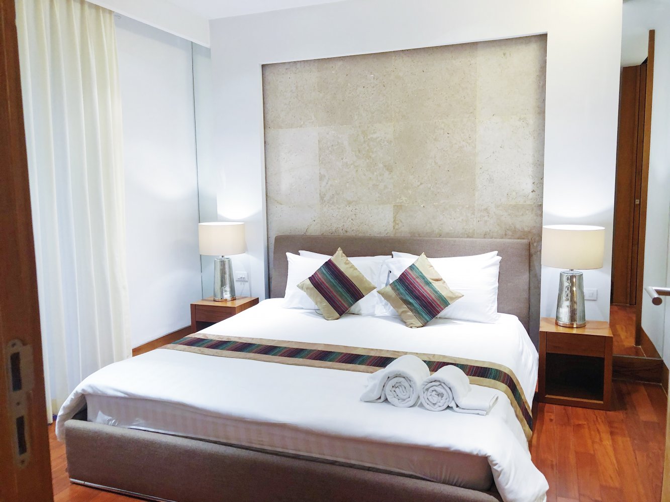 Property image - full photo 4