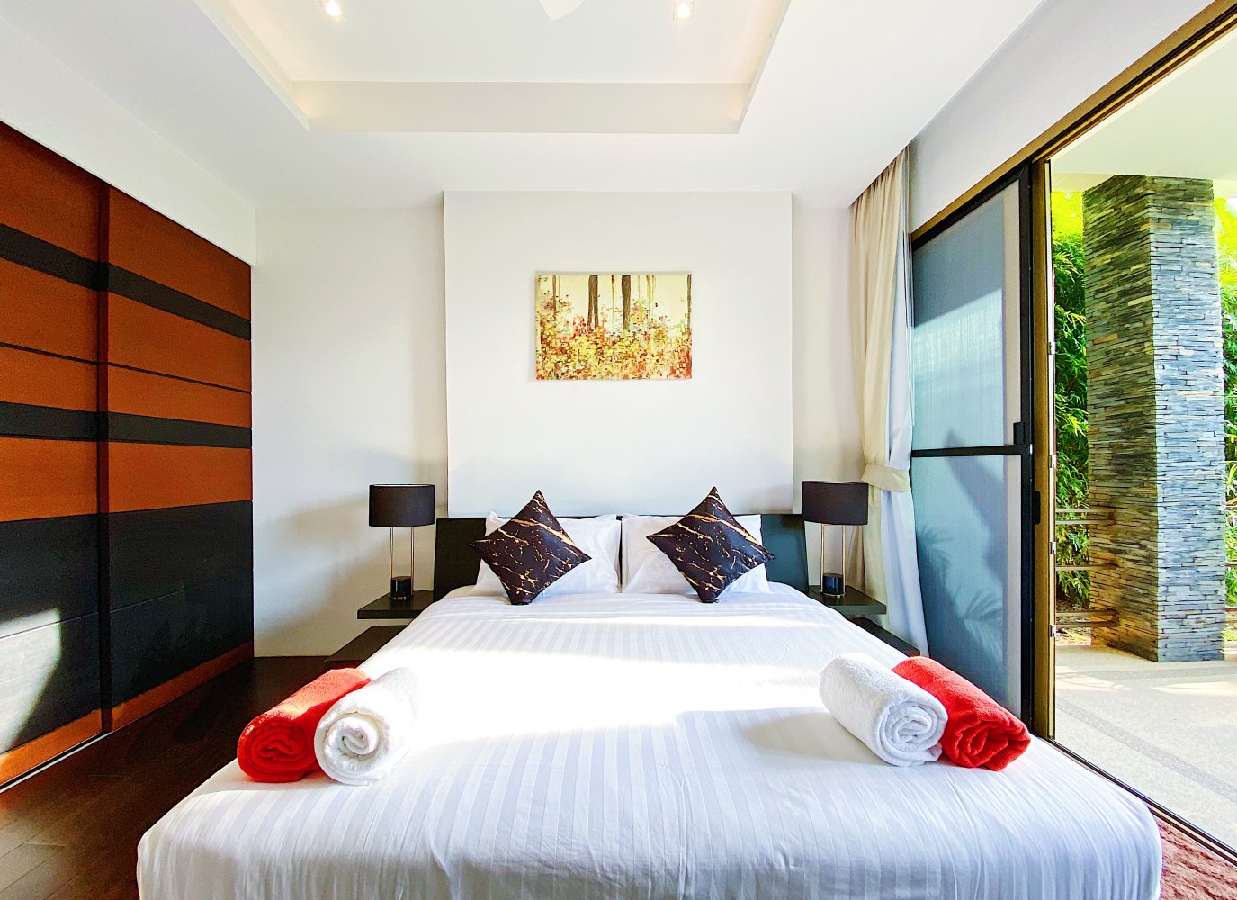 Property image - full photo 16