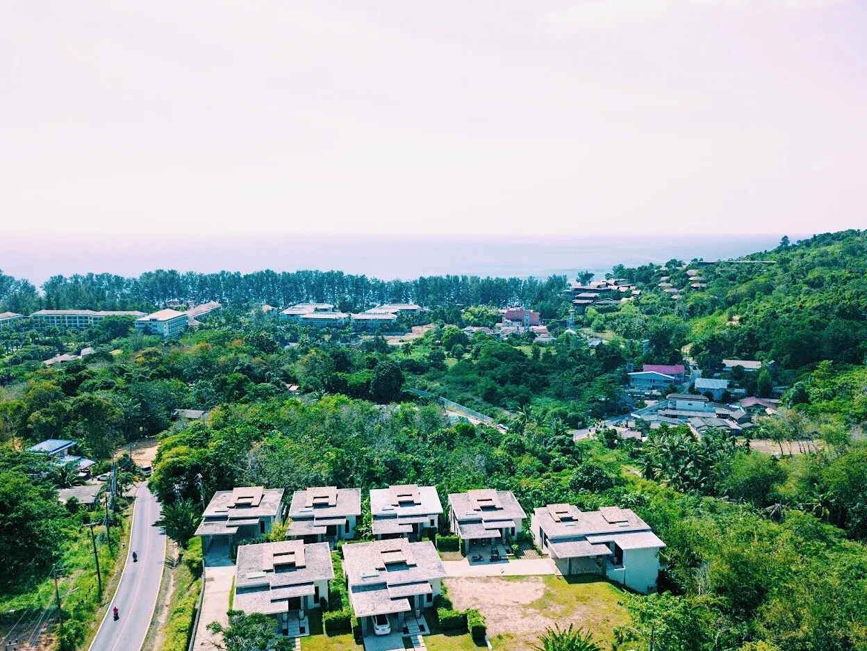 Property image - full photo 16