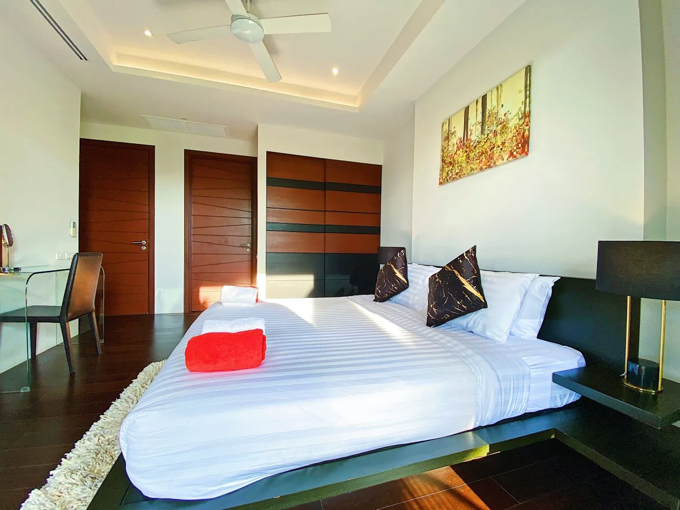 Property image - full photo 8