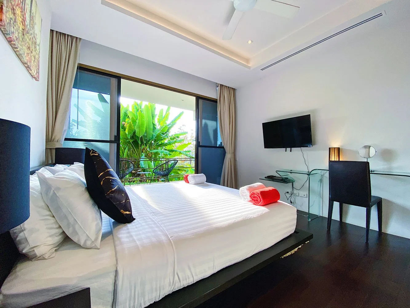 Property image - full photo 10