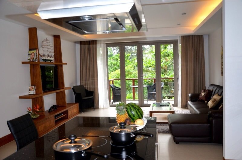 Property image - full photo 2