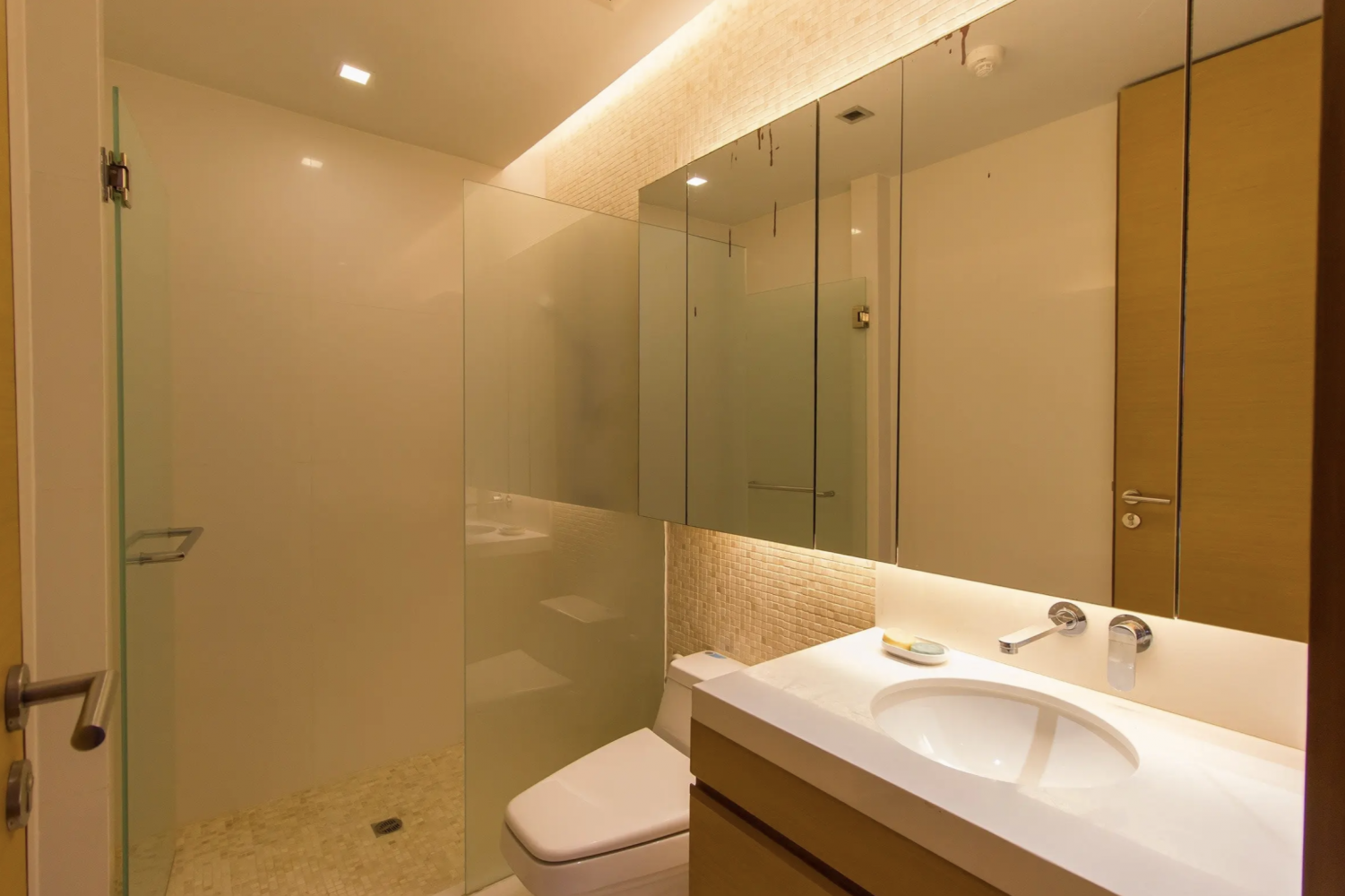 Property image - full photo 7
