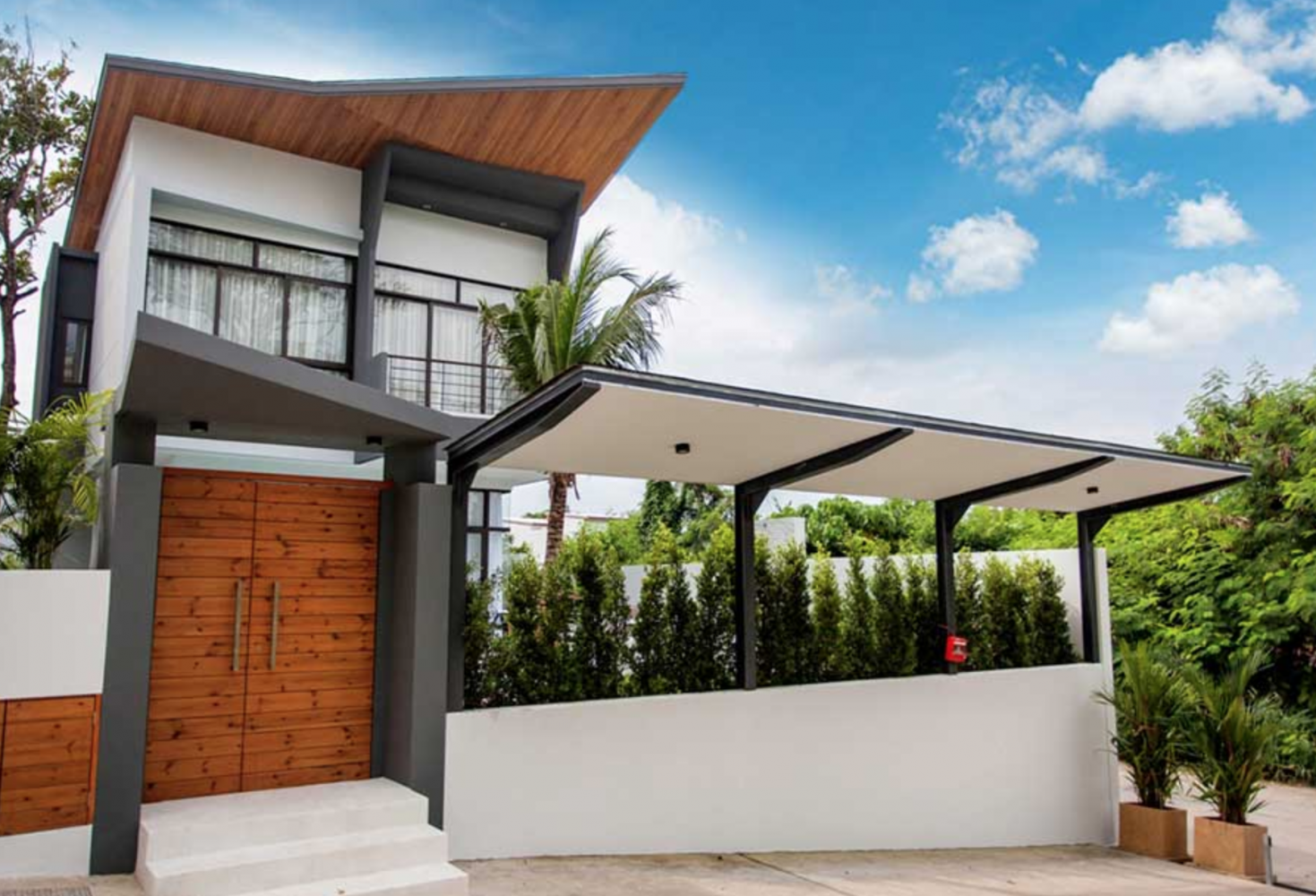 Property image - full photo 4