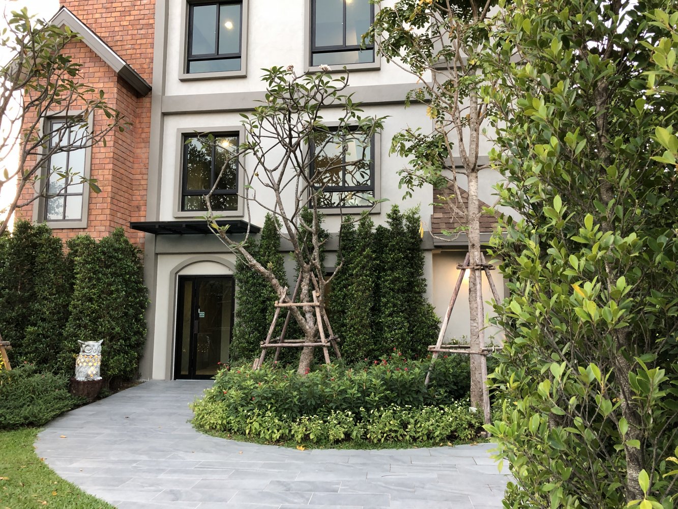 Property image - full photo 11