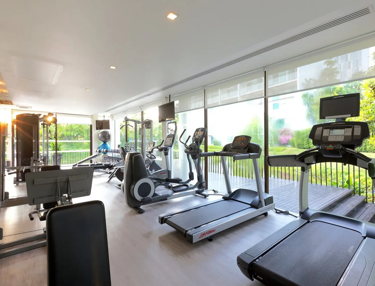 Property image - full photo 38