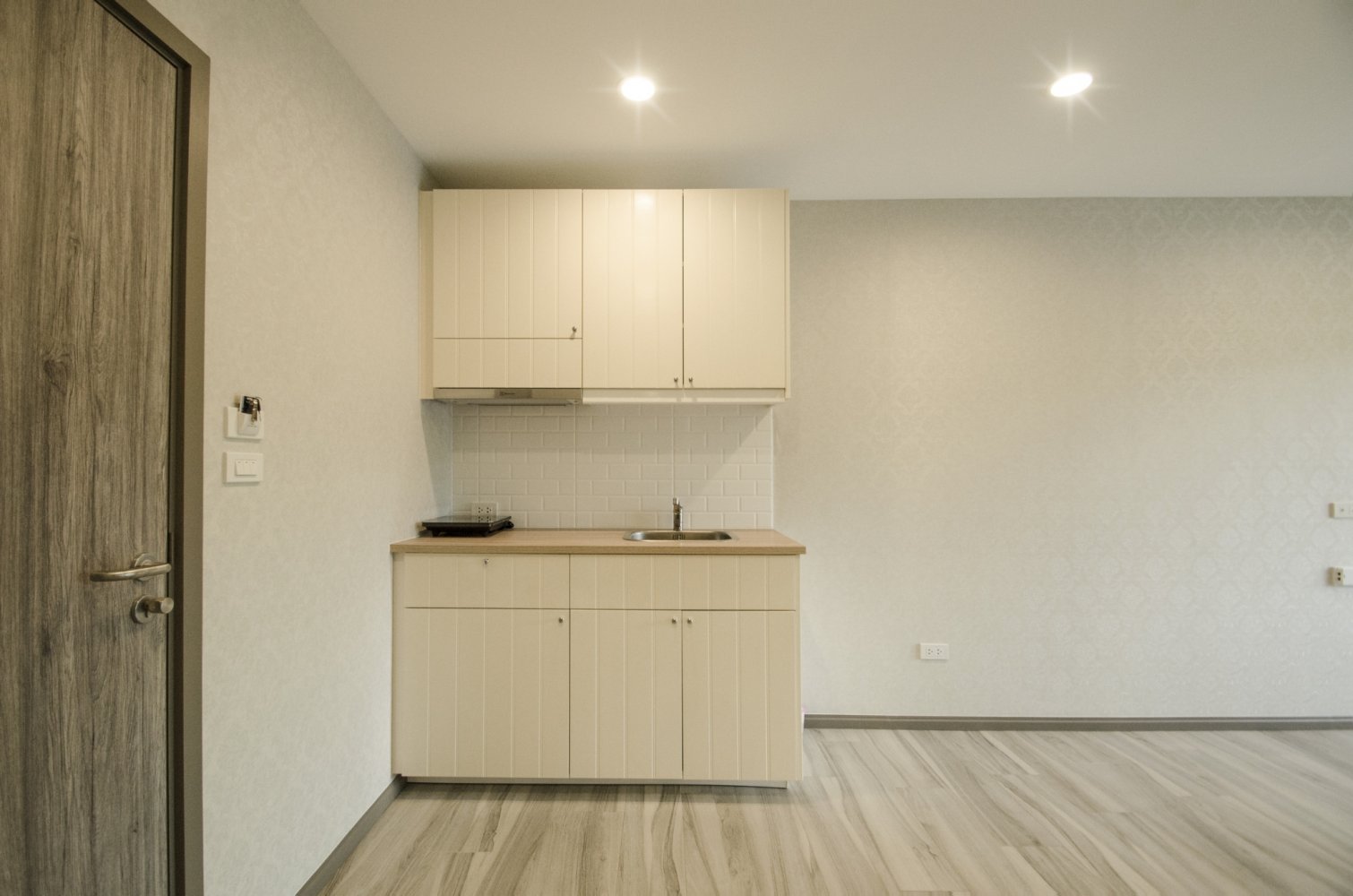 Property image - full photo 24
