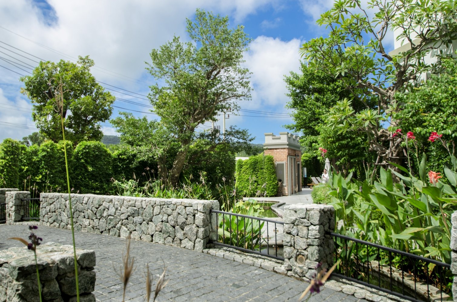 Property image - full photo 25