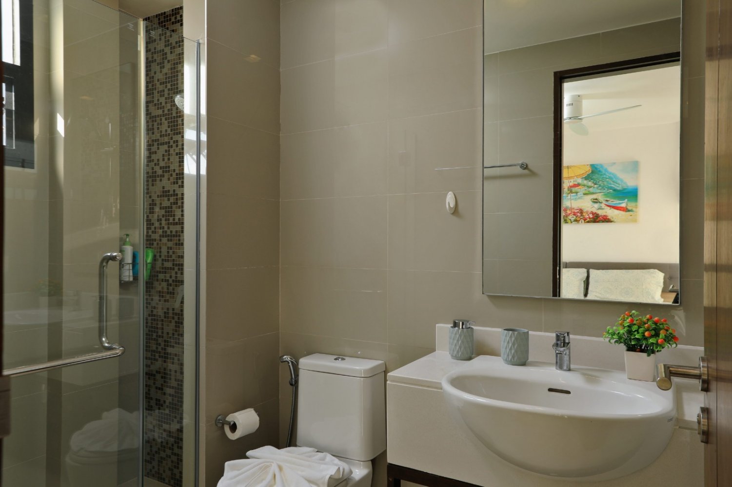 Property image - full photo 26