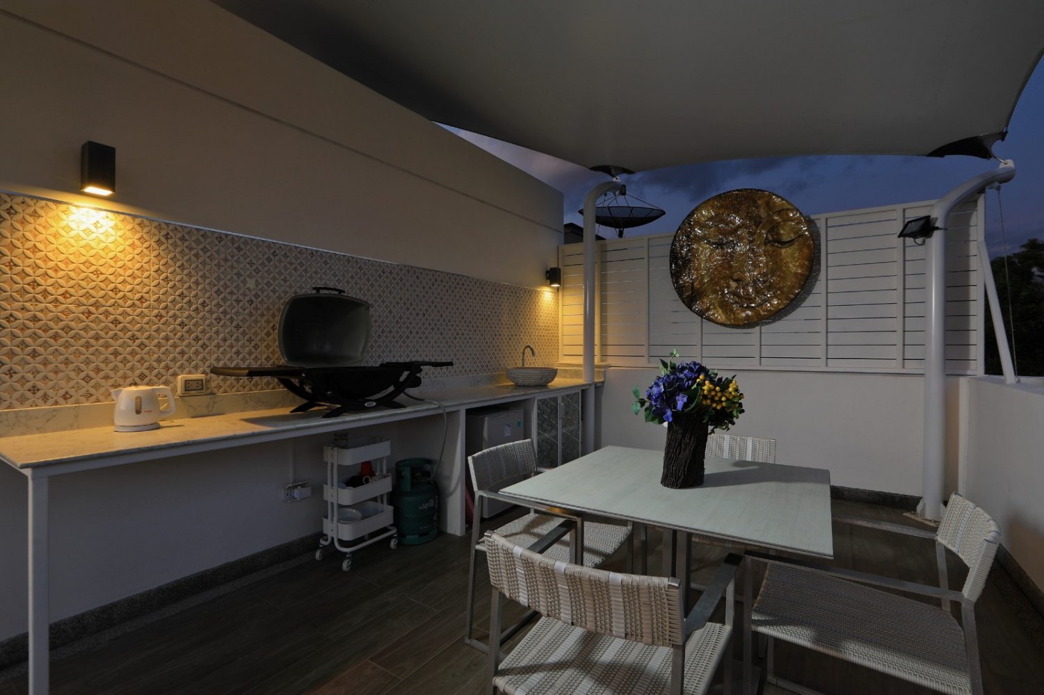 Property image - full photo 31